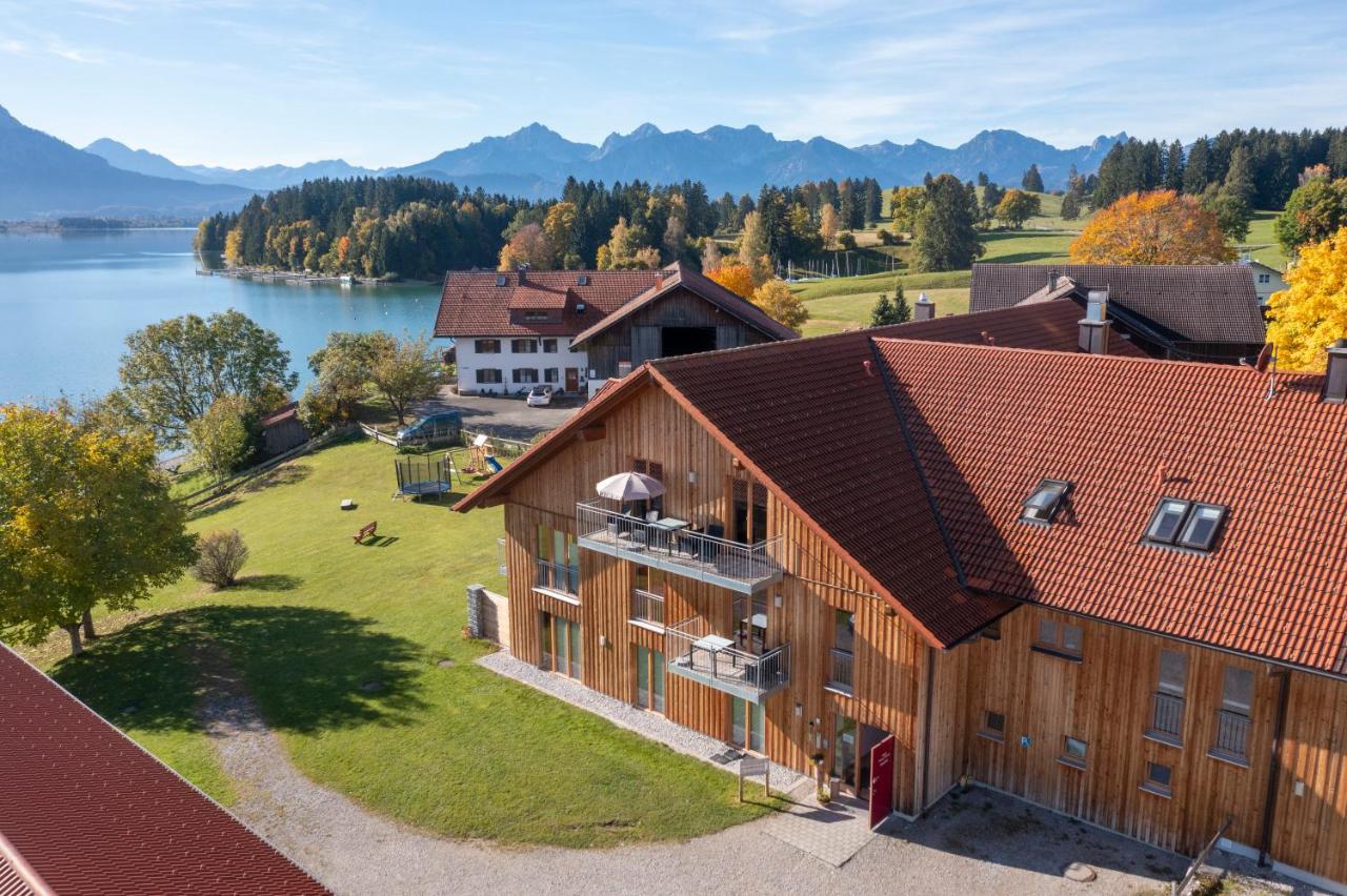 Seehotel Und Appartements Schnoeller Rieden Exterior foto