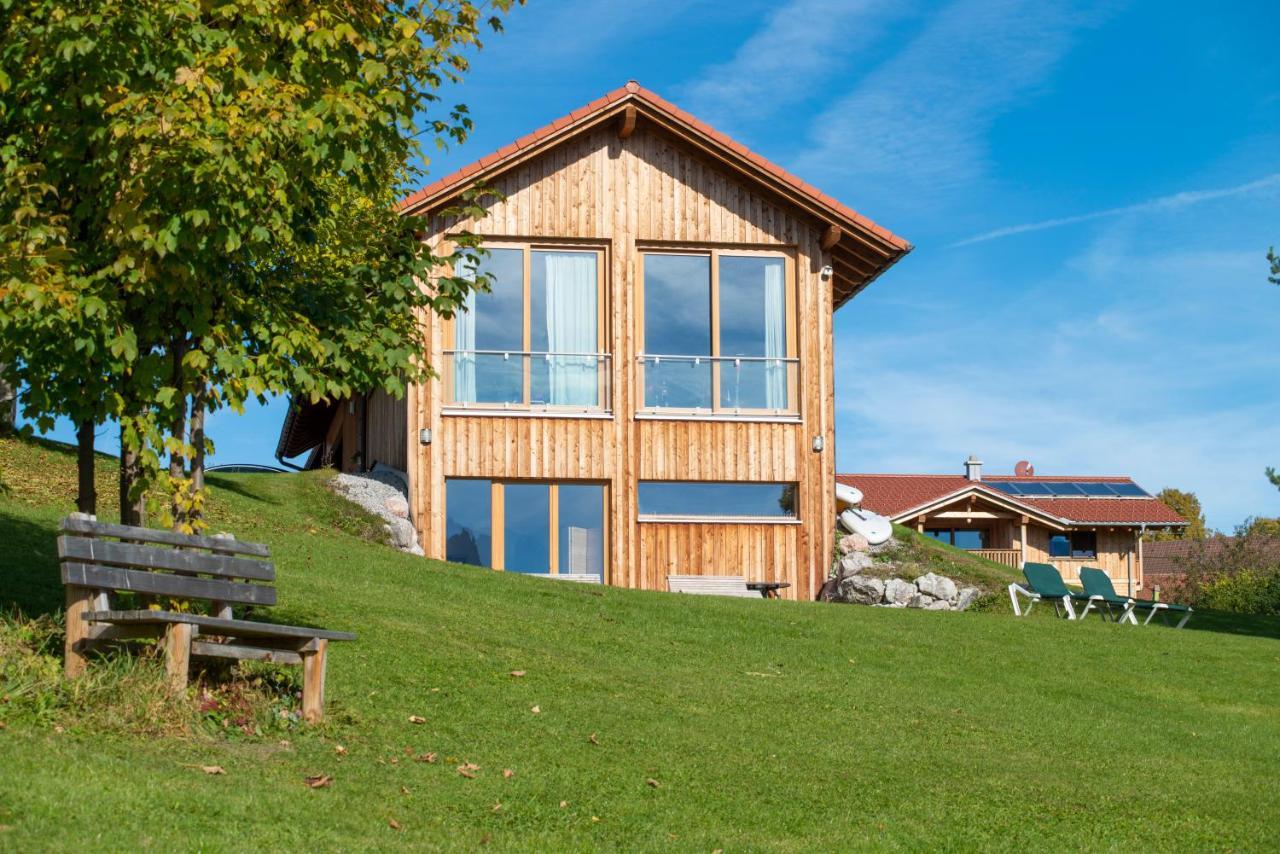 Seehotel Und Appartements Schnoeller Rieden Exterior foto