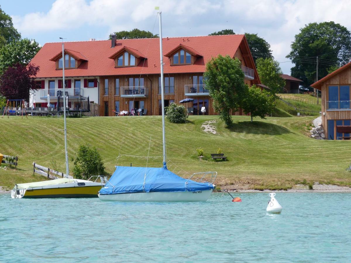 Seehotel Und Appartements Schnoeller Rieden Exterior foto